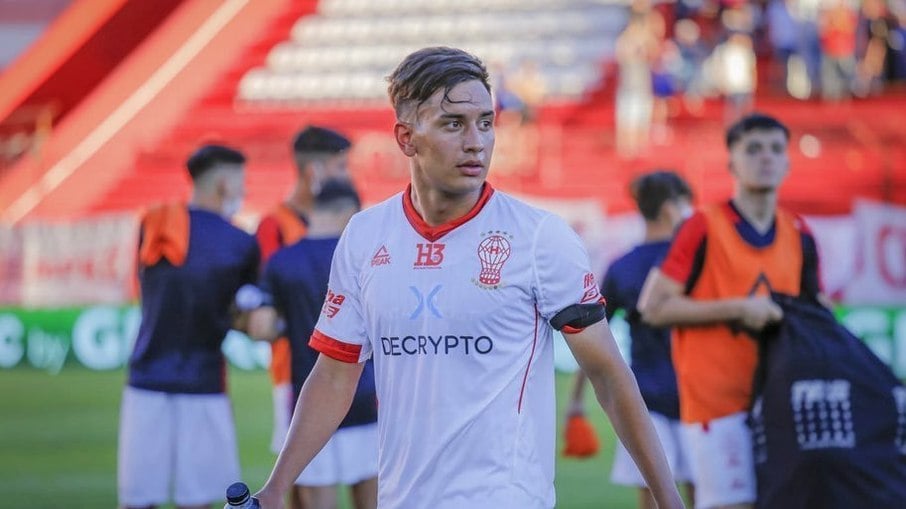 Palmeiras negocia compra de Santiago Hezze com Huracán Palmeiras negocia compra de Santiago Hezze com Huracán; veja valores