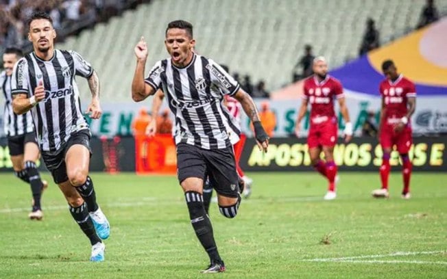 São Paulo assina pré-contrato com Erick, do Ceará São Paulo assina pré-contrato com Erick, do Ceará