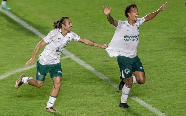 Goiás x Grêmio: onde assistir, escalações e arbitragem