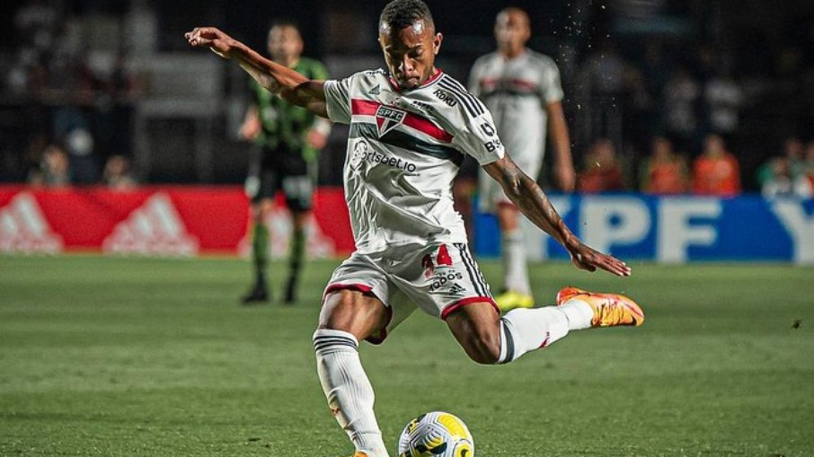 Wellington deve ficar no São Paulo, pelo menos, até o fim do ano