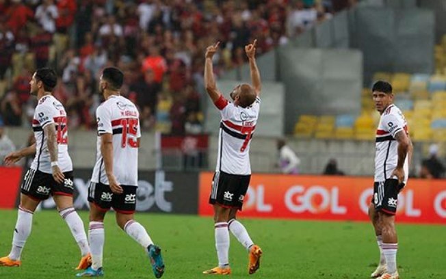 São Paulo: Lucas Moura nunca venceu o Corinthians no Morumbi