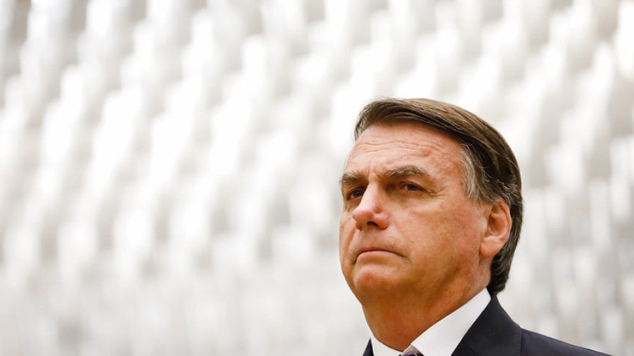Bolsonaro teria dado a ordem para disparo de fake news Bolsonaro teria dado a ordem para disparo de fake news