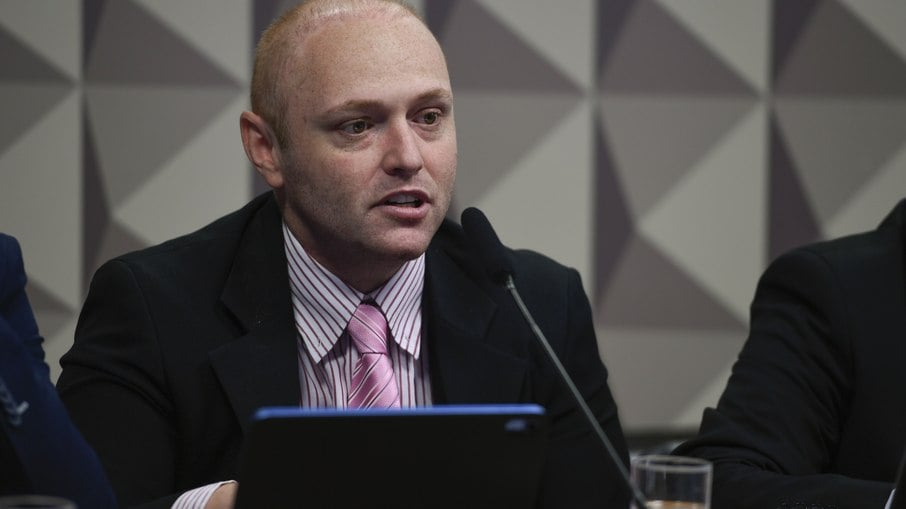 Hacker Walter Delgatti Neto depondo à CPMI do 8 de Janeiro Hacker Walter Delgatti Neto depondo à CPMI do 8 de Janeiro