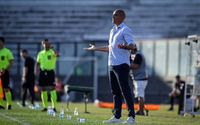 Após derrota, Cruzeiro fecha agosto sem vitórias e questionamentos em Pepa Após derrota, Cruzeiro fecha agosto sem vitórias e questionamentos em Pepa