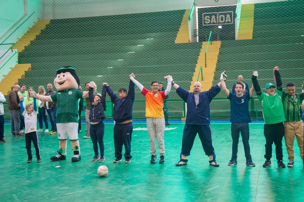 Futsal Down do Guarani participa de primeiro torneio e tem entrega de chuteiras
