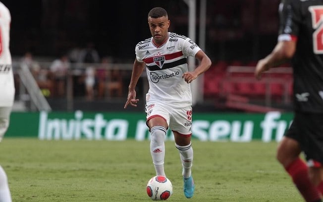 Alisson está num novo momento da vida e agredece a todos que o ajudaram a tratar o quadro de depressão 