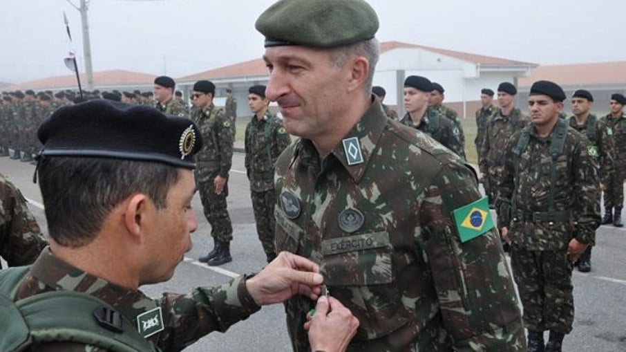 Osmar Crivelatti, tenente do Exército