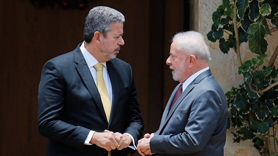 Arthur Lira ao lado de Lula Arthur Lira ao lado de Lula