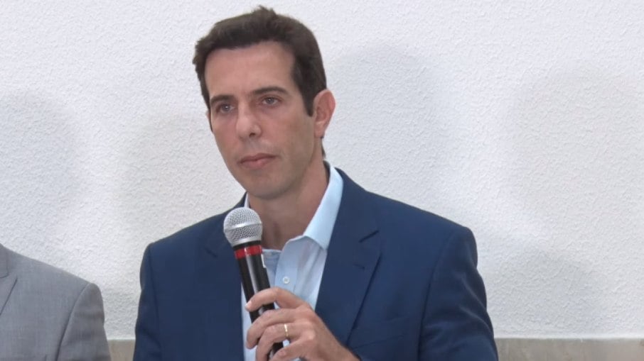 Feder, secretário de Estado da Educação