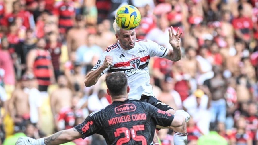 Calleri fez o gol da vitória do São Paulo sobre o Flamengo no Maracanã