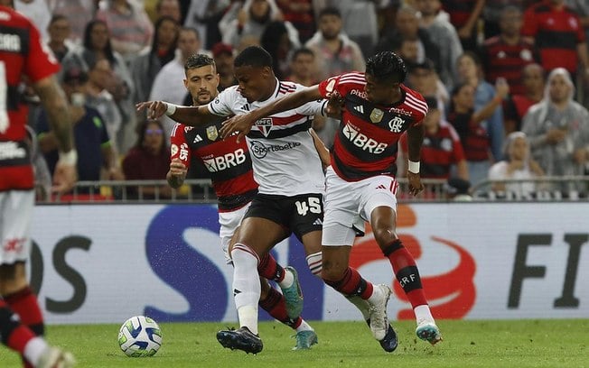 Flamengo e São Paulo empataram em 1 a 1 no Maracanã, pelo Brasileirão deste ano