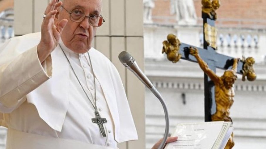 Papa Francisco defende migrantes na França Papa Francisco defende migrantes na França