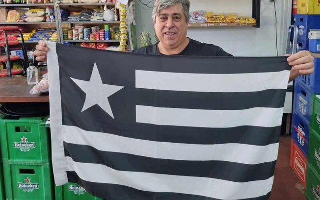 Nivaldo é o cruzeirense mais amado pela torcida do Botafogo Nivaldo é o cruzeirense mais amado pela torcida do Botafogo