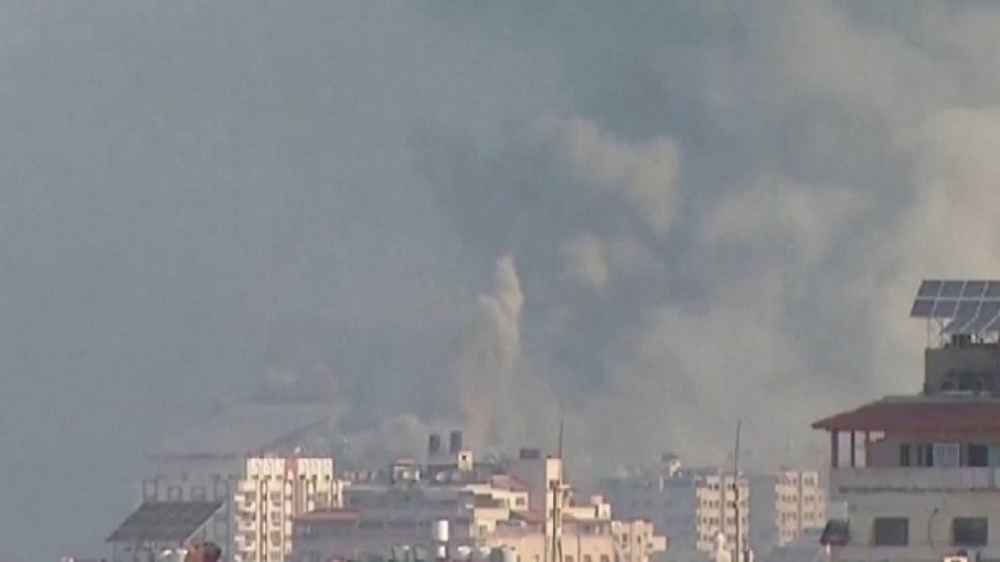 Passagem de Rafah foi bombardeada pelo exército israelense em resposta aos ataques provocados pelo Hamas