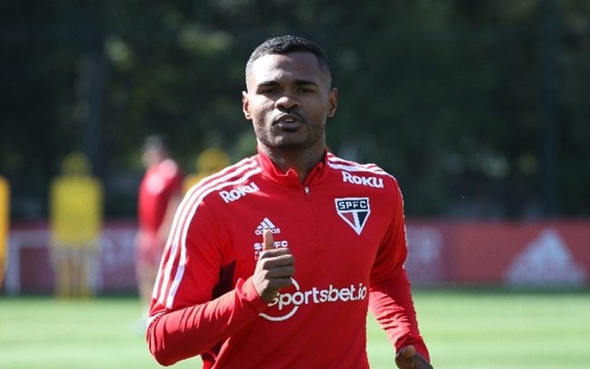 Nikão será reavaliado e pode ganhar mais uma chance no São Paulo Nikão será reavaliado e pode ganhar mais uma chance no São Paulo