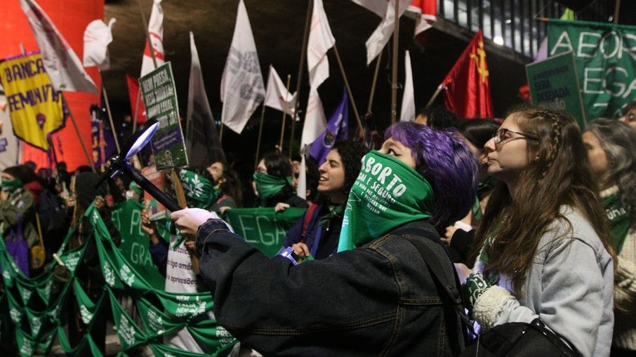 Ato na Avenida Paulista pede descriminalização social e penal do aborto