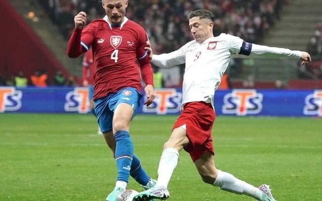 Polônia de Lewandowski está entre as seis seleções que disputarão a repescagem