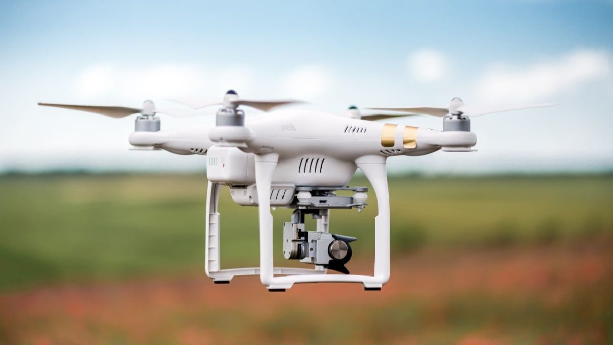 Uso de drones no agronegócio tem otimizado a agropecuária de precisão.