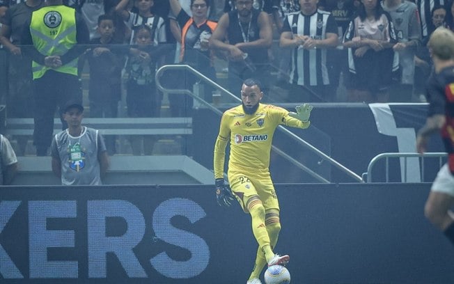 Goleiro Everson chega na impressionante marca de 100 jogos sem sofrer gols