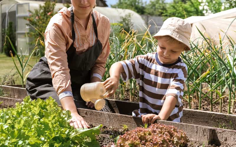 Mãe na agricultura familiar: preservando valores e tradições 2 Mãe na agricultura familiar: preservando valores e tradições