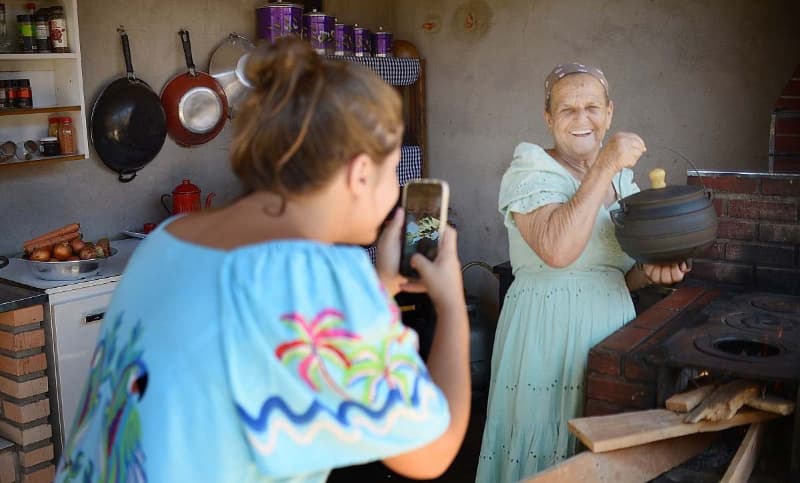 Tradição na roça: vovó conquista internautas ao mostrar receitas em fogão a lenha 3 Receitas caseiras