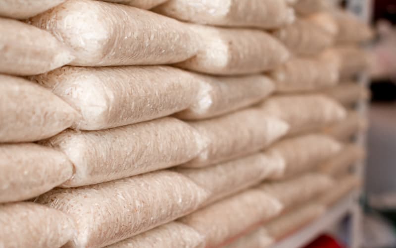 Conab compra 263 mil toneladas de arroz importado em leilão
