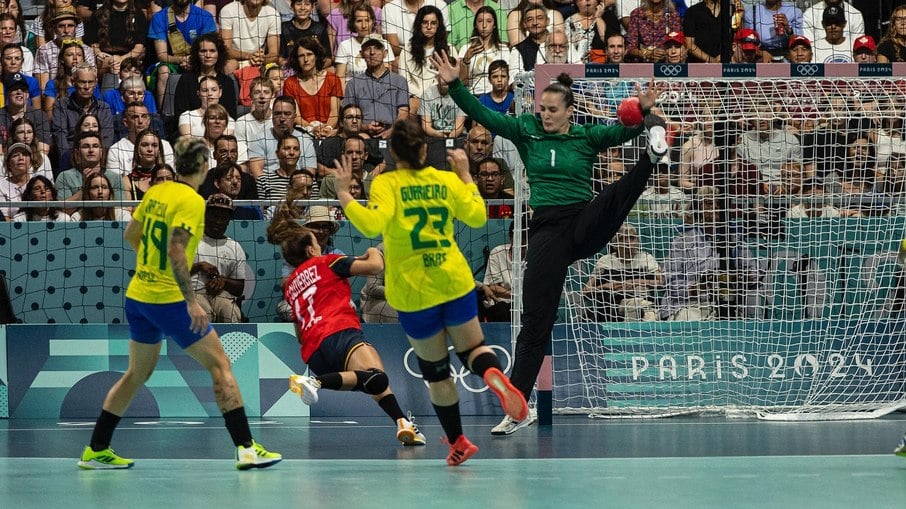 Gabi brilhou na vitória brasileira Gabi brilhou na vitória brasileira