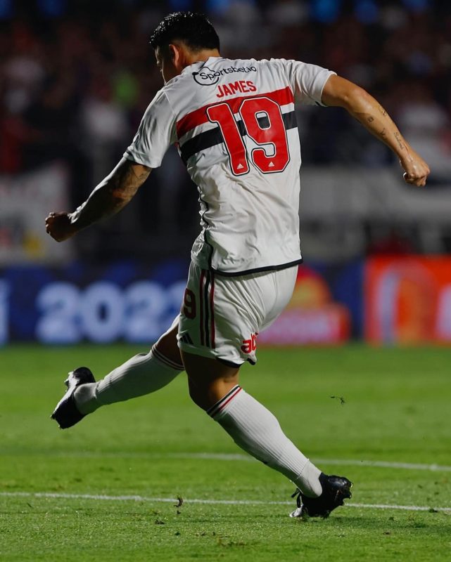 Reprodução / Instagram James Rodríguez Reprodução / Instagram