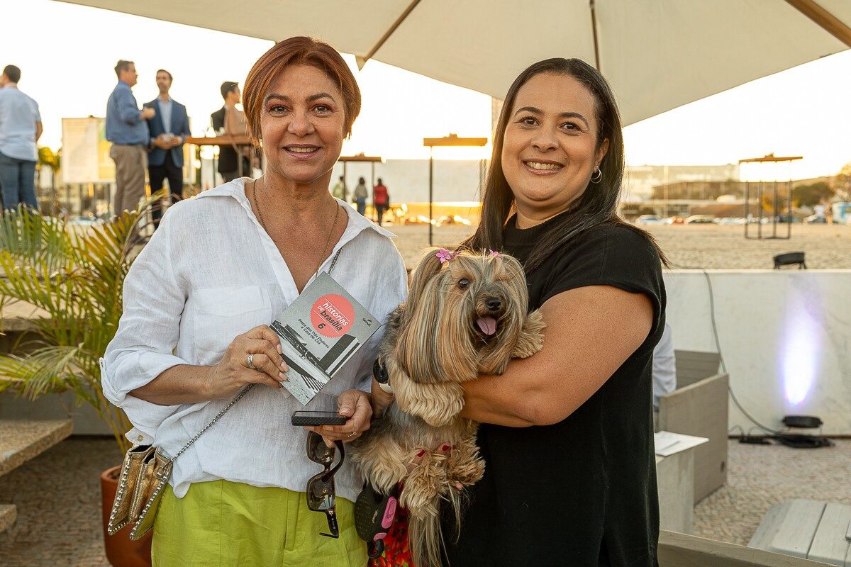 Adriana Borges, Zara Braz e Tiffany (cachorrinha)
