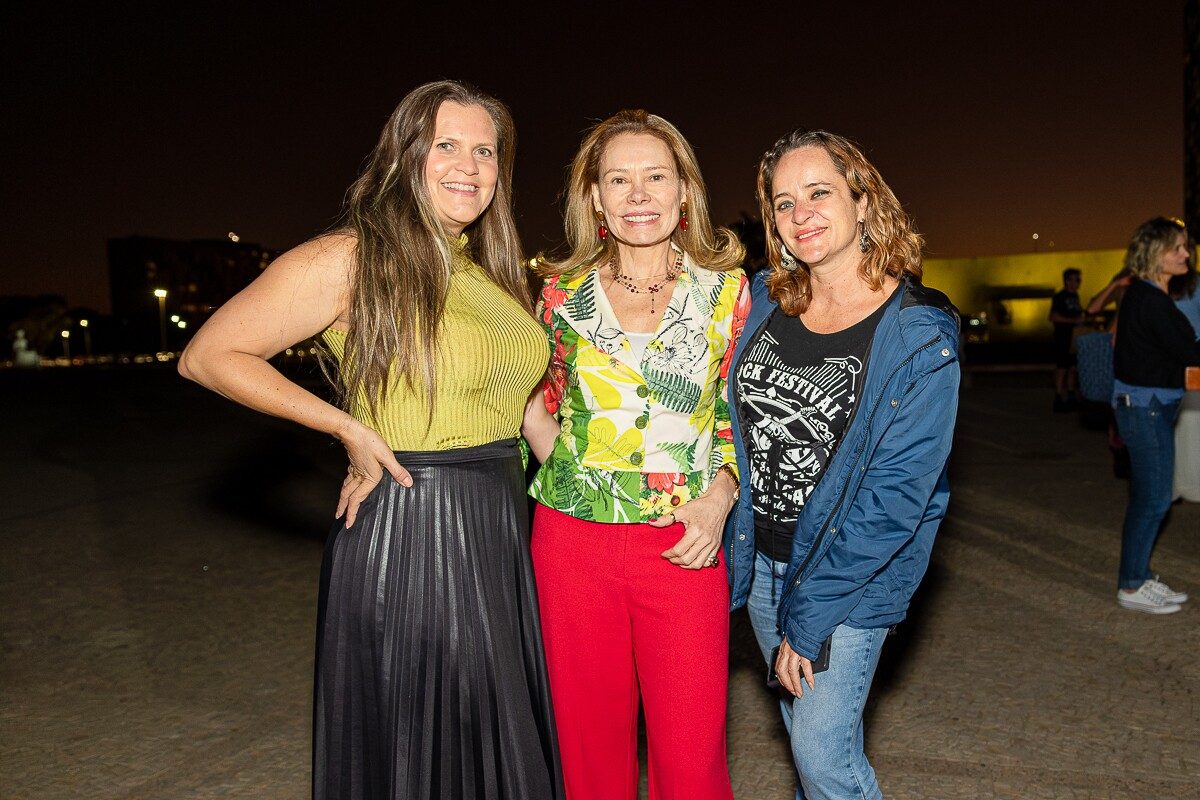 Cleia Araújo, Salviana Pinho (roda de estilo) e Keila Beatriz