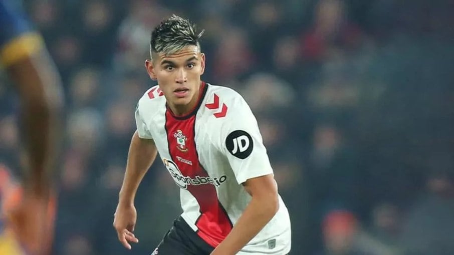 Alcaraz chega para reforçar o Flamengo no meio da temporada