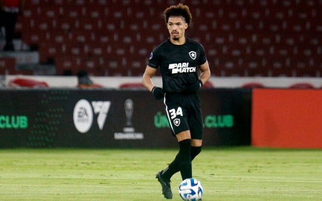 Adryelson pode estar próximo de retornar ao Botafogo Adryelson pode estar próximo de retornar ao Botafogo