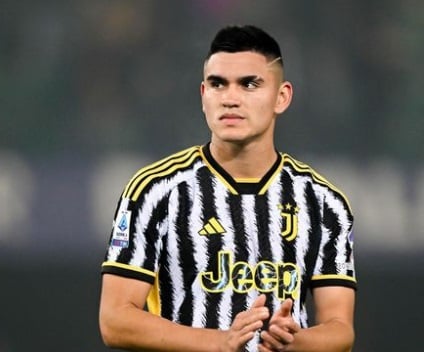 Alcaraz fez apenas 12 jogos com a camisa da Juventus Reprodução/Instagram