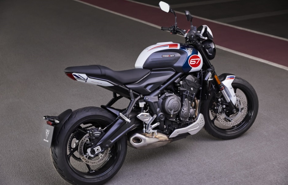 Como é a nova Triumph Trident 660 Triple Tribute Edition que chega ao Brasil