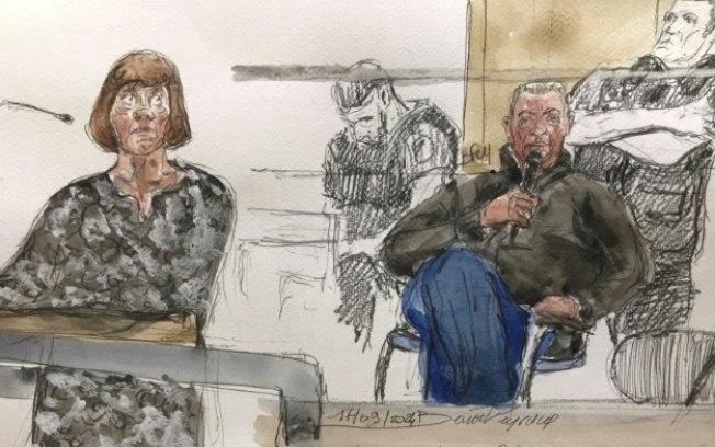 Uma ilustração do momento em que Gisèle Pelicot depor em juízo contra seu ex-marido, que a drogava para estuprá-la e deixava que outros homens fizessem o mesmo, em uma corte de Avignon, no sul da França Uma ilustração do momento em que Gisèle Pelicot depor em juízo contra seu ex-marido, que a drogava para estuprá-la e deixava que outros homens fizessem o mesmo, em uma corte de Avignon, no sul da França