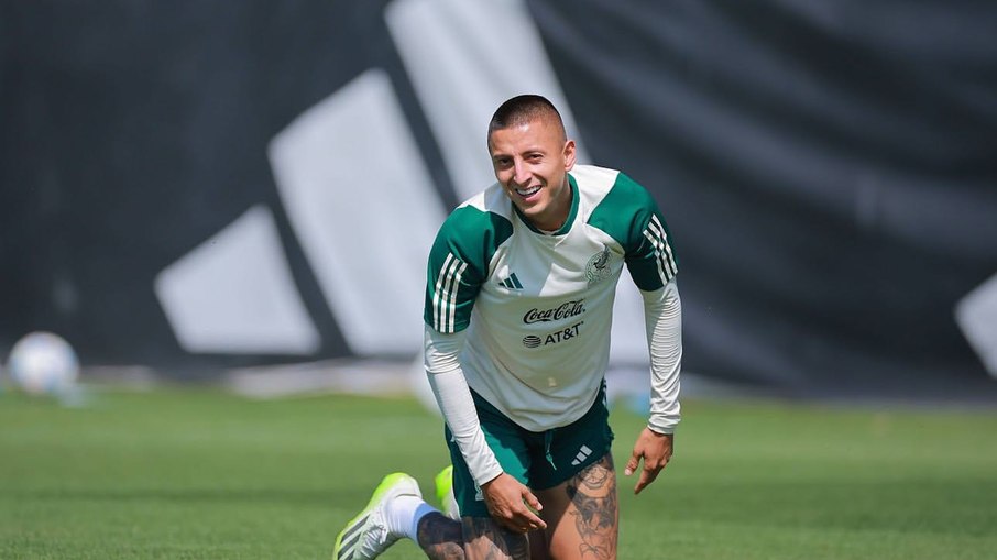 Roberto Alvarado esteve na mira do Flamengo Roberto Alvarado esteve na mira do Flamengo