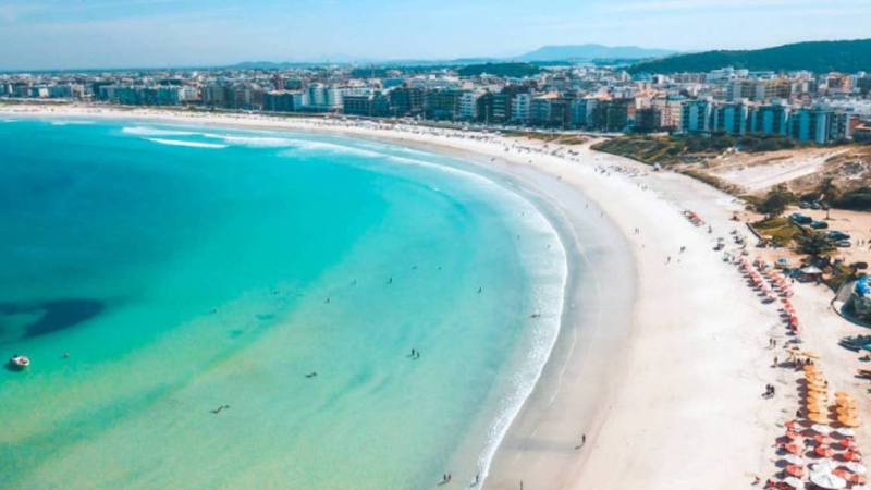 Voos para Cabo Frio vindo de Belo Horizonte crescem no verão: Azul amplia quantidade de voos diários