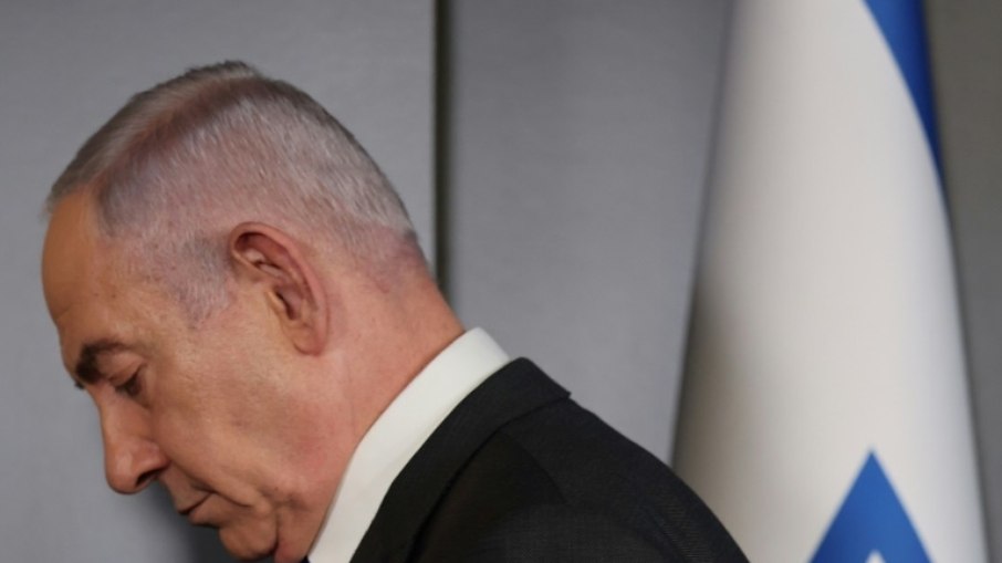 O primeiro-ministro israelense, Benjamin Netanyahu, é fotografado no Gabinete de Imprensa do Governo em Jerusalém, antes de conceder uma coletiva em 4 de setembro de 2024 O primeiro-ministro israelense, Benjamin Netanyahu, é fotografado no Gabinete de Imprensa do Governo em Jerusalém, antes de conceder uma coletiva em 4 de setembro de 2024