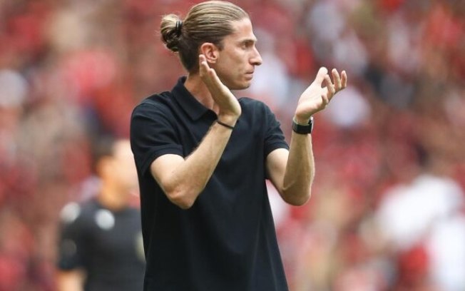 Filipe Luís, ídolo e técnico do Flamengo