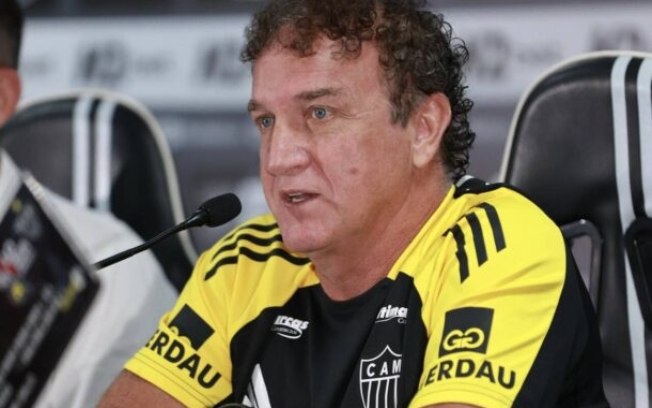 Cuca na apresentação ao Galo