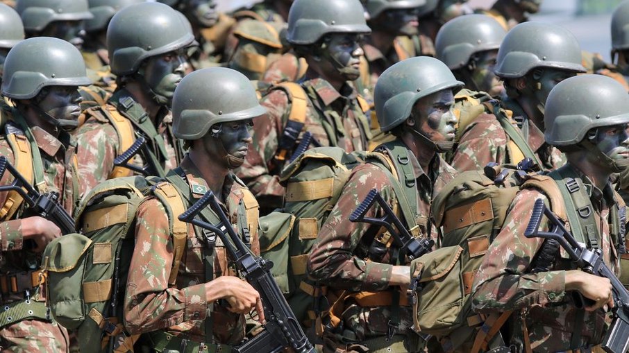 Fontes diplomáticas afirmaram que o militar recebeu apenas orientações sobre o andamento do processo e da investigação