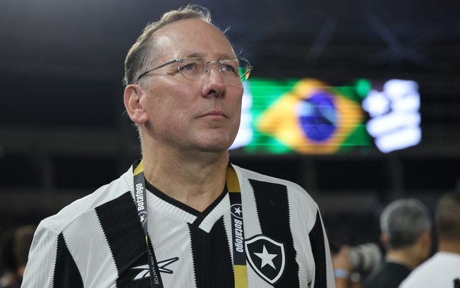 Textor explica demora na busca por novo técnico: “assegurar que tomamos a decisão certa”