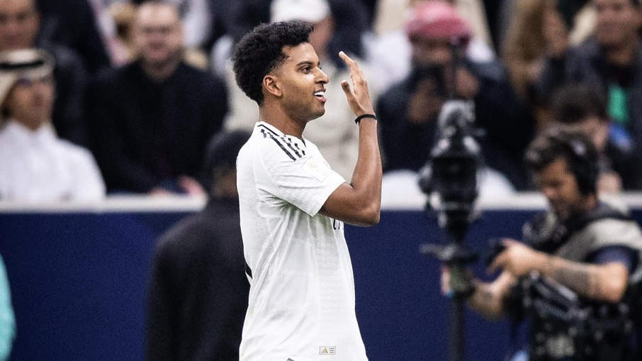 Rodrygo deve perder espaço no Real Madrid com possível mudança tática de Carlo Ancelotti