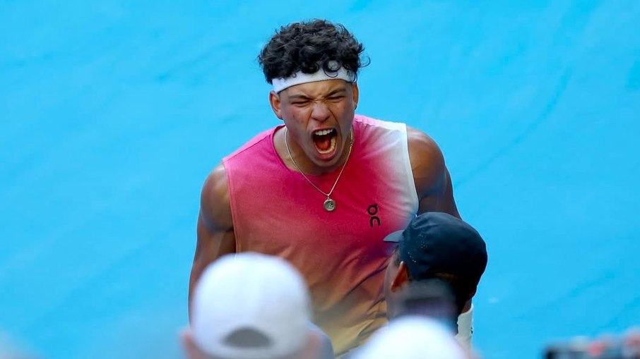 Ben Shelton se irrita com postura dos locutores no Australian Open