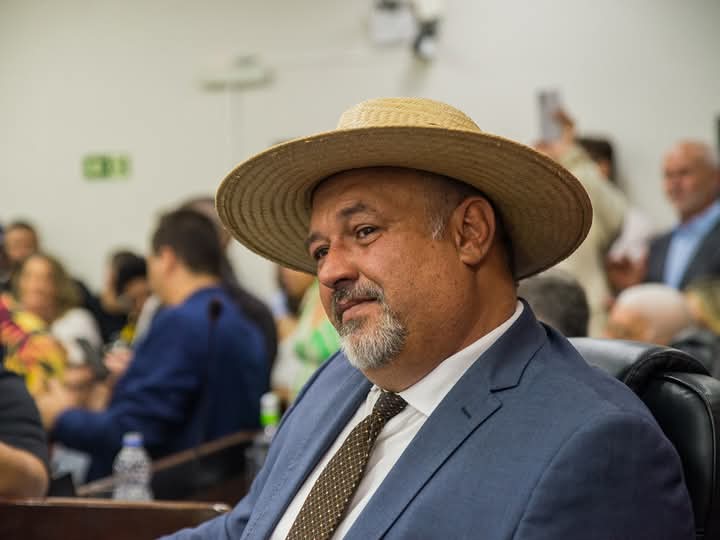 A “Calamidade Financeira” parece que não afetou a Câmara de Cabo Frio