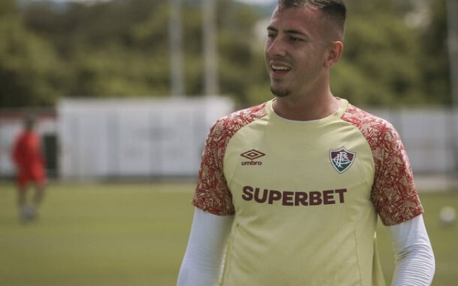 Vitor Eudes acerta a renovação com o Fluminense Vitor Eudes acerta a renovação com o Fluminense