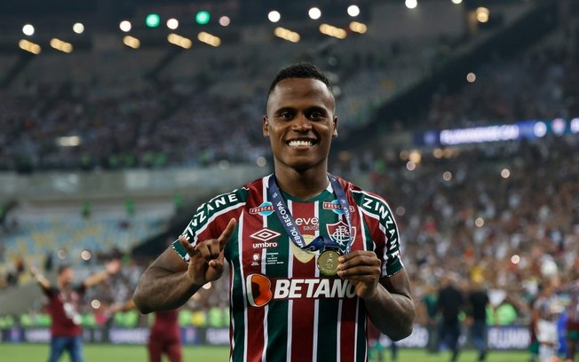 Fica ou vai embora? O futuro de Jhon Arias no Tricolor das Laranjeiras