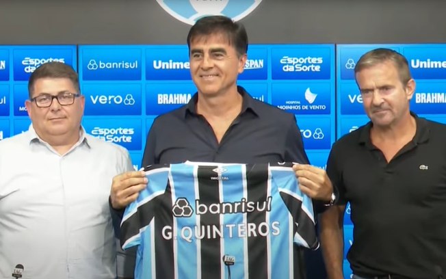 Gustavo Quinteros é apresentado como técnico do Grêmio
