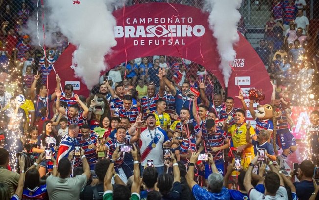 Fortaleza anuncia ”readequação orçamentária” no Futsal