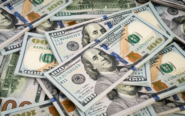 Dólar fecha em leve queda e encerra semana a R$ 5,91 após falas de Trump